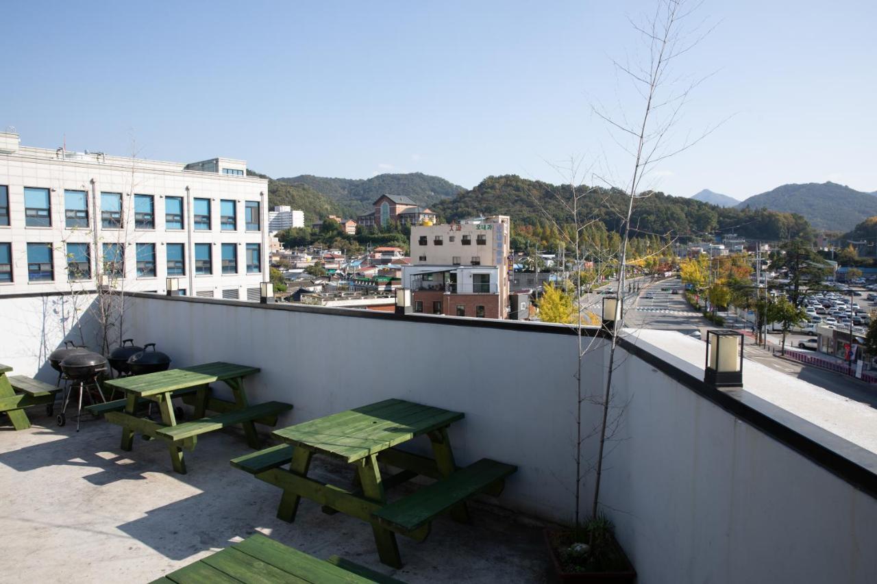 Views Over Hanok Villiage Jeonju Exterior photo